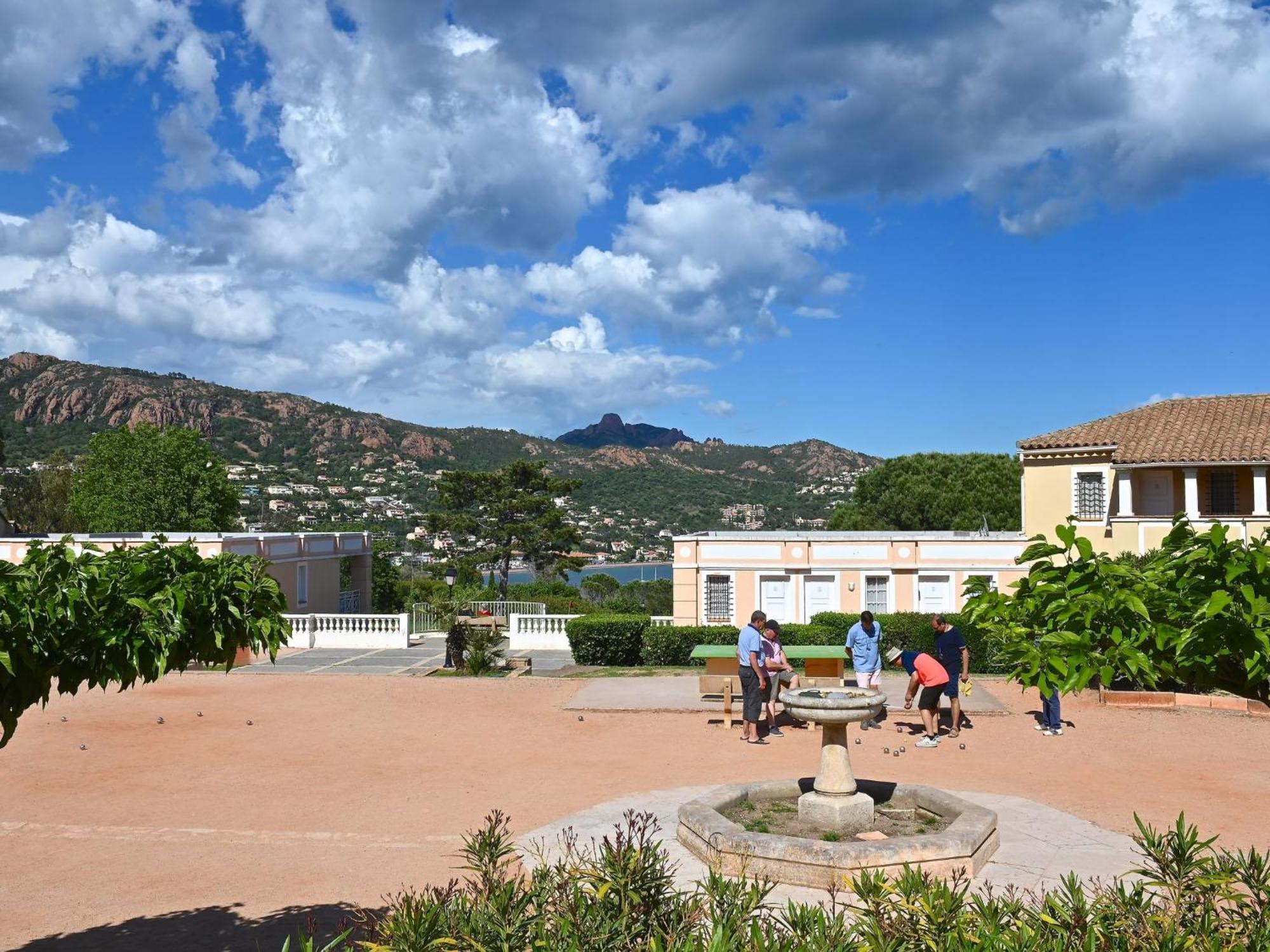 Apartment Village Cap Esterel - Le Village-52 By Interhome Saint-Raphaël Eksteriør bilde